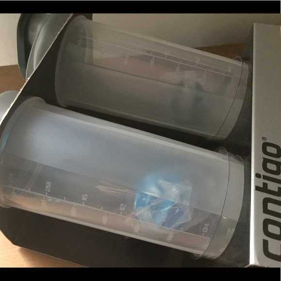 Contigo leak proof shake & go fit shaker bottle - Picture 4 of 6